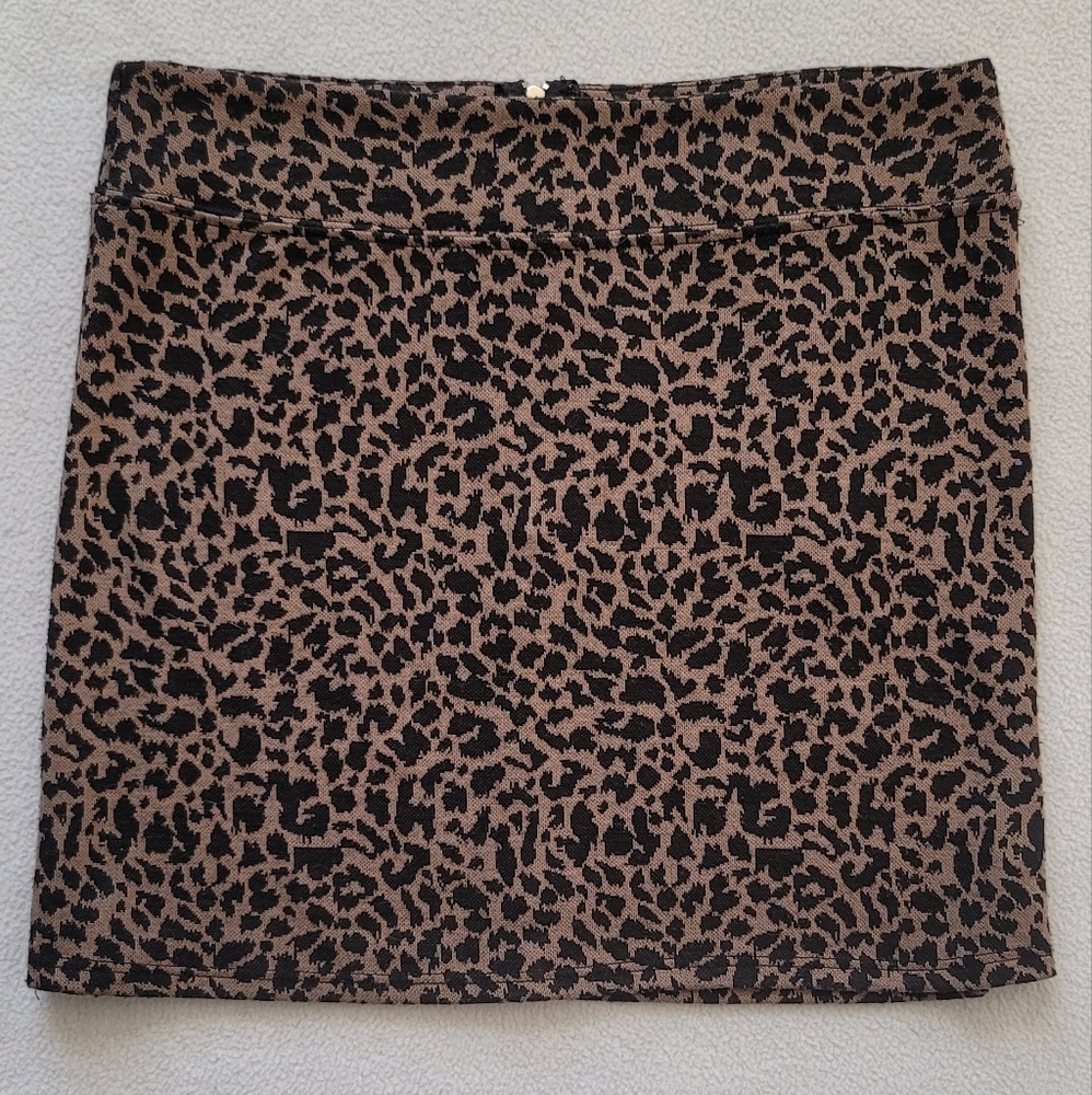 Cheetah / leopard print mini skirt sz M